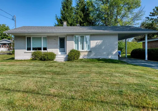 Bungalow à vendre - 1014 2e Rue, Thetford Mines, G0N1E0