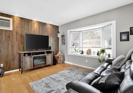 Maison à vendre - 889 Boul. de l'Ange-Gardien N., L'Assomption, J5W 1P2