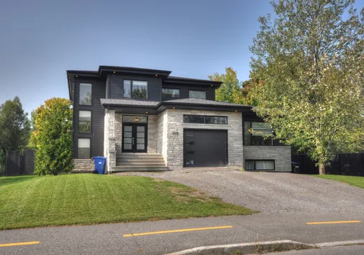 Two or more stories for sale - 675-675A Rue Auger, Saint-Amable, J0L1N0