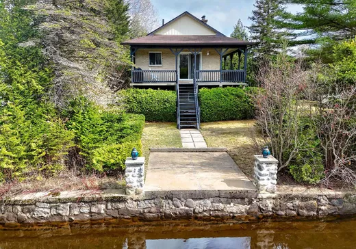 Maison à vendre - 2400 Rue St-Hilaire, Val Morin, J0T 2R0