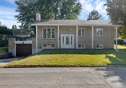 Two or more stories for sale - 1785 Av. Colbert, Saint-Hyacinthe, J2S7J8