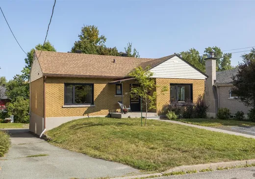 Bungalow à vendre - 640 Rue Argyll, Sherbrooke, J1J3J1
