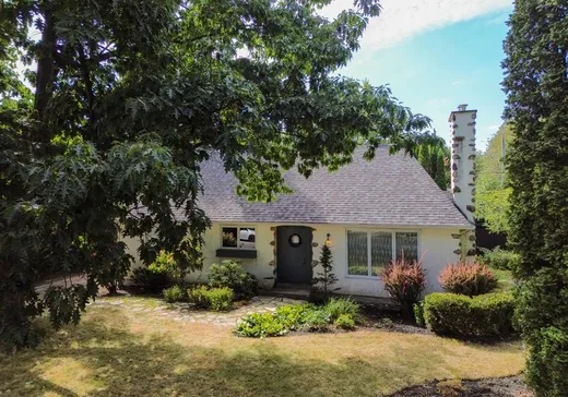 Maison à vendre - 2320 Rue O'neil, Sherbrooke, J1J 1M3