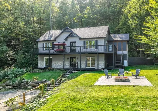 Two or more stories for sale - 259 Ch. de la Rivière, St-Francois-Xavier-de-Brompton, J0B2V0