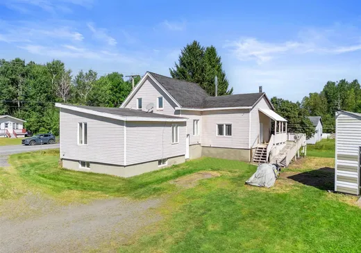 Maison à vendre - 4320 Route Marie-Victorin, Saint-Robert, J0G 1S0