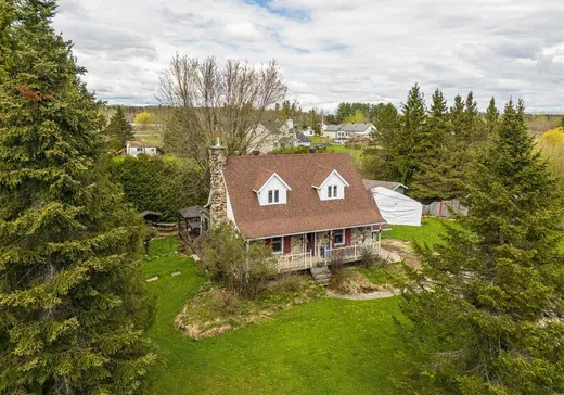 Two or more stories for sale - 110 Rue Custeau, Magog, J1X3W5