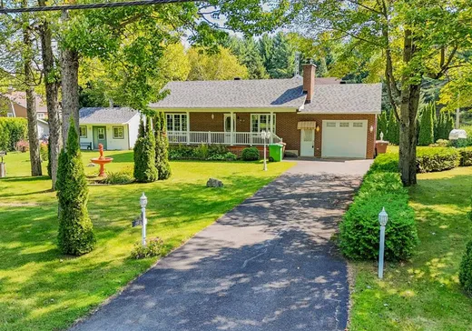 Bungalow à vendre - 26 Rue Montmigny, St-Nicephore, J2A3R4