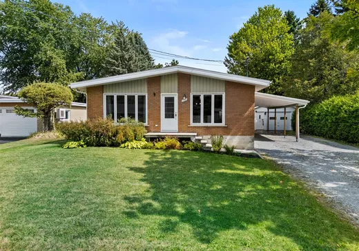 Bungalow à vendre - 1155 Rue Montcalm, Valcourt, J0E2L0