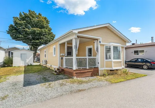 Maison mobile à vendre - 2572 Rue Hertel, Sherbrooke, J1J2J3