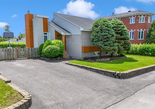 Maison à vendre - 8270 Rue Valentin, Laval (Laval-sur-le-lac), H7A 3B5