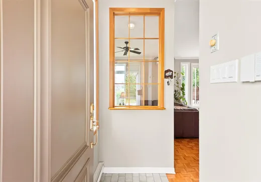 Maison à vendre - 8270 Rue Valentin, Laval (Laval-sur-le-lac), H7A 3B5