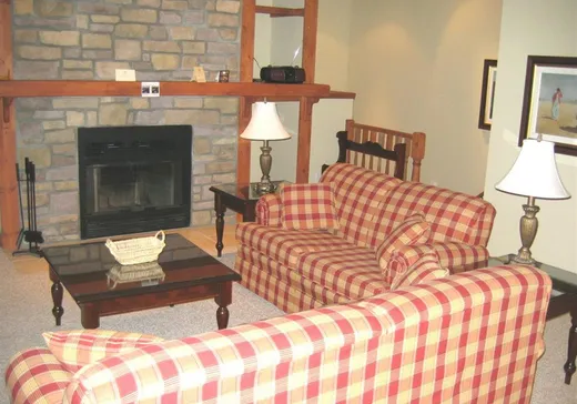 Condo for sale - 185 Rue du Mont-Plaisant, App. 10, Mont-Tremblant, J8E 1L2