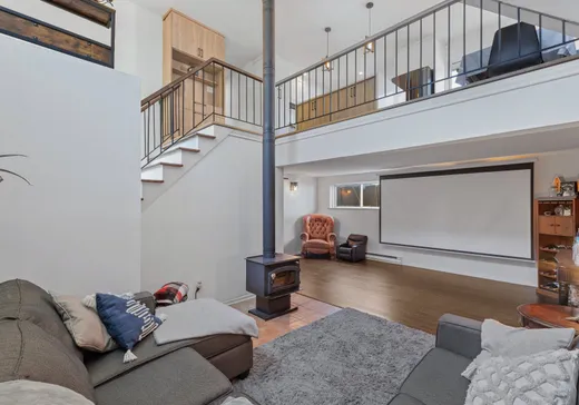 Two or more stories for sale - 165 Rue Émile, Saint-Sulpice, J5W4H9