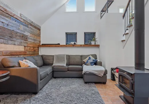 House for sale - 165 Rue Émile, Saint-Sulpice, J5W 4H9