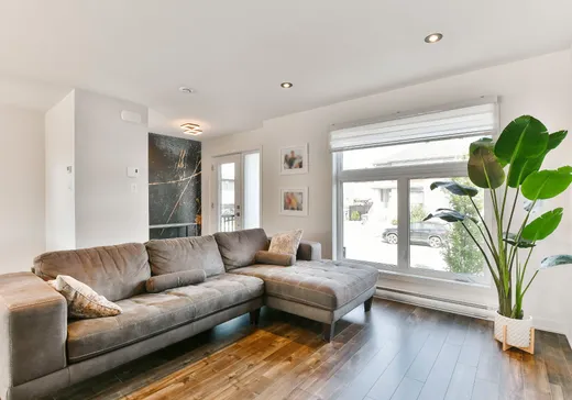 Maison à vendre - 526 Rue du Muscat, Sainte-Marthe-sur-le-Lac, J0N 1P0