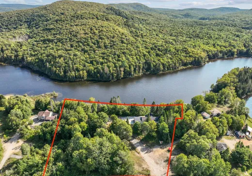 Two or more stories for sale - 9748 Ch. du Lac-Kiamika, Rivière-Rouge, J0T1T0