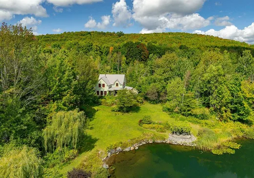 Maison à étages à vendre - 87 Ch. Fairmount, Knowlton, J0E1V0