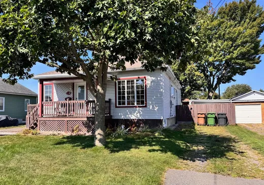 Maison à vendre - 32 Rue Desjardins, Victoriaville, G6P 2Z5