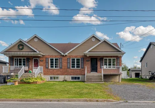 Maison à vendre - 3490 Rue St-Joseph, St-Cyrille-De-Wendover, J1Z 1G7