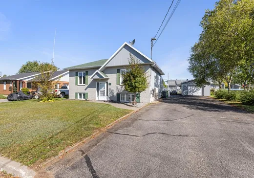 House for sale - 32 Rue du Croissant, Pont-Rouge, G3H 2E6
