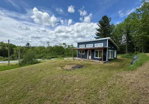 Bungalow for sale - 5980 Route 143, Waterville, J0B3H0