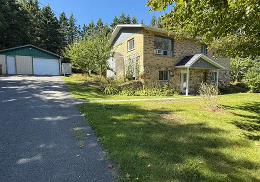 House for sale - 27 Rue Chapleau, Lac-Mégantic, J0B 1Y0