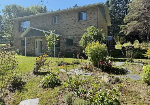 House for sale - 27 Rue Chapleau, Lac-Mégantic, J0B 1Y0