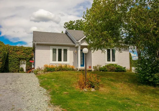 Bungalow à vendre - 1057 Rue du Sieur-d'iberville, Sherbrooke, J1H6H1