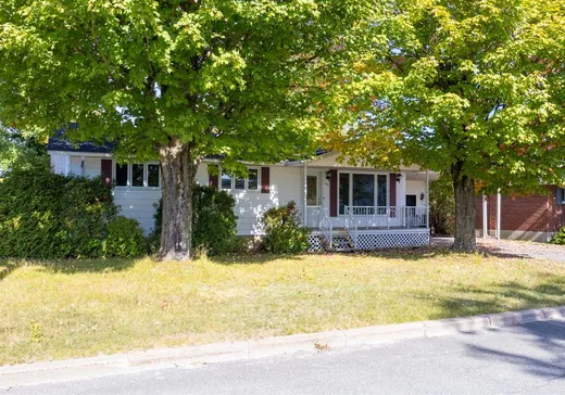 Maison à vendre - 475 5e Avenue, Val des Sources, J1T 1W6