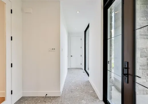 Maison à vendre - 52 Ch. de la Rivière, Saint-Sauveur, J0R 1K0
