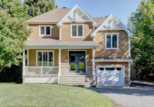 Maison à vendre - 118 Rue de Verchères, Bromont, J2L 3E5