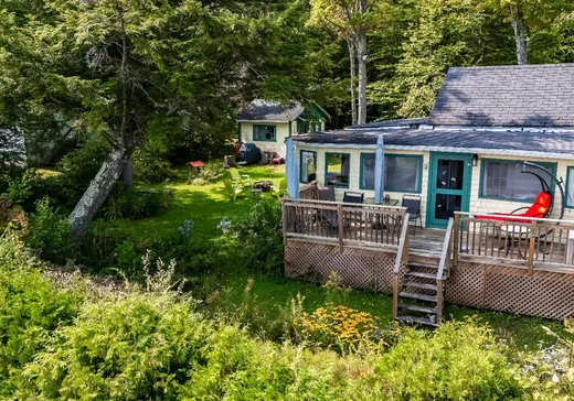 Maison à vendre - 297 Ch. des Chalets, Coaticook, J1A 2S4