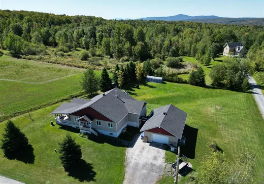House for sale - 4 Ch. de la Bourgade, Eastman, J0E 1P0