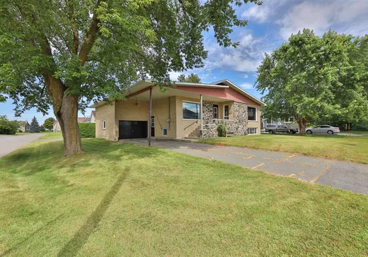 Maison à vendre - 312 Rue Bonsecours, St-Francois-Du-Lac, J0G 1R0