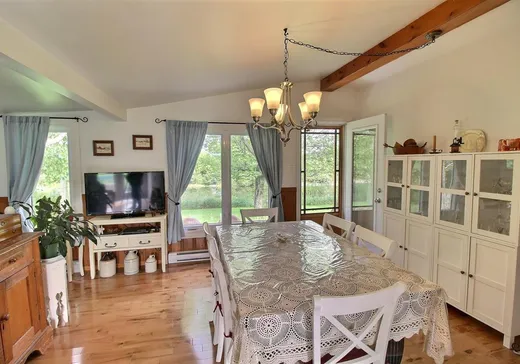 Maison à vendre - 900 Ch. Quintal, Acton Vale, J0H 1A0