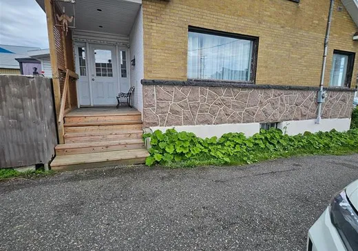 House for sale - 2045 Av. du Pont S., Alma, G8B 6N7