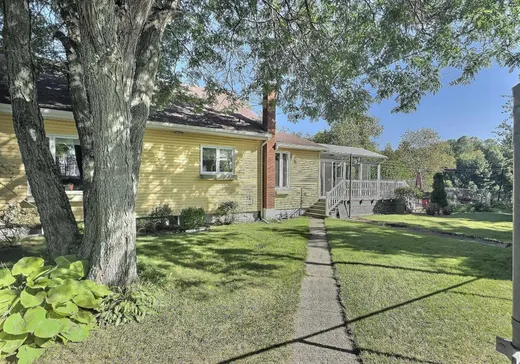 Maison à vendre - 223 Rue Principale, Daveluyville, G0Z 1C0