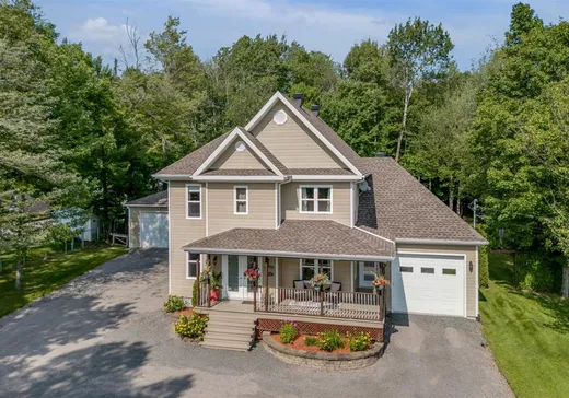 Two or more stories for sale - 17552 Ch. de la Grande-Ligne, Charlesbourg, G2N2G3