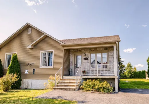 Bungalow à vendre - 567 Rue des Écoles, Saint-Christophe-D'Arthabaska, G6S0S1