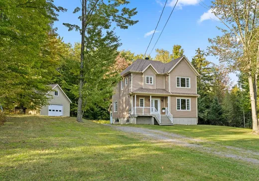 Two or more stories for sale - 538 Rue de la Camerise, Saint-Joachim-de-Shefford, J0E2G0