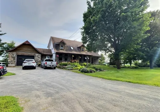 Two or more stories for sale - 640 Av. Bethany, Lachute, J8H2C5
