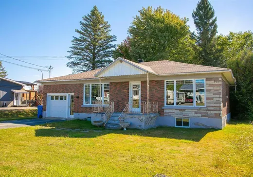Bungalow à vendre - 534 Rue Dyson, Pointe-Claire (Île de Montréal), J0B2H0