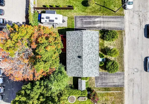 Maison à vendre - 49-49A 117e Avenue, Saint-Jérôme, J7Y 3P5