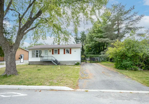 Maison à étages à vendre - 3350 Rue Edgar, Laval (Fabreville), H7P2E2