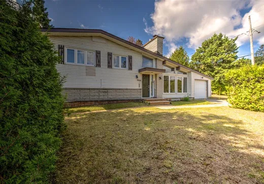 Bungalow à vendre - 5944 Rue Morin, Val Morin, J0T2R0