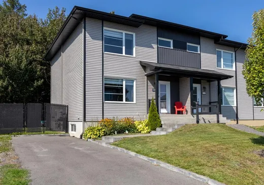 Two or more stories for sale - 1910 Rue du Curé-Marcotte, Lac-St-Charles, G3G1R5