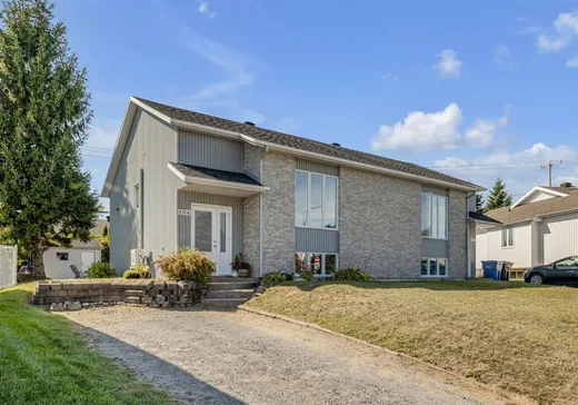 Bungalow à vendre - 204 Rue De Chambonnières, Île d'Orleans St-Jean, G1B3K9