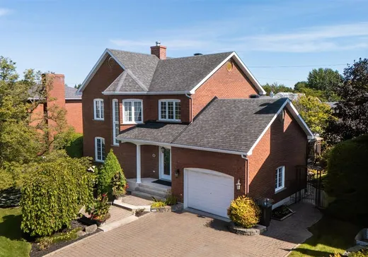 Maison à étages à vendre - 220 Rue Champagne, Drummondville, J2C7M3
