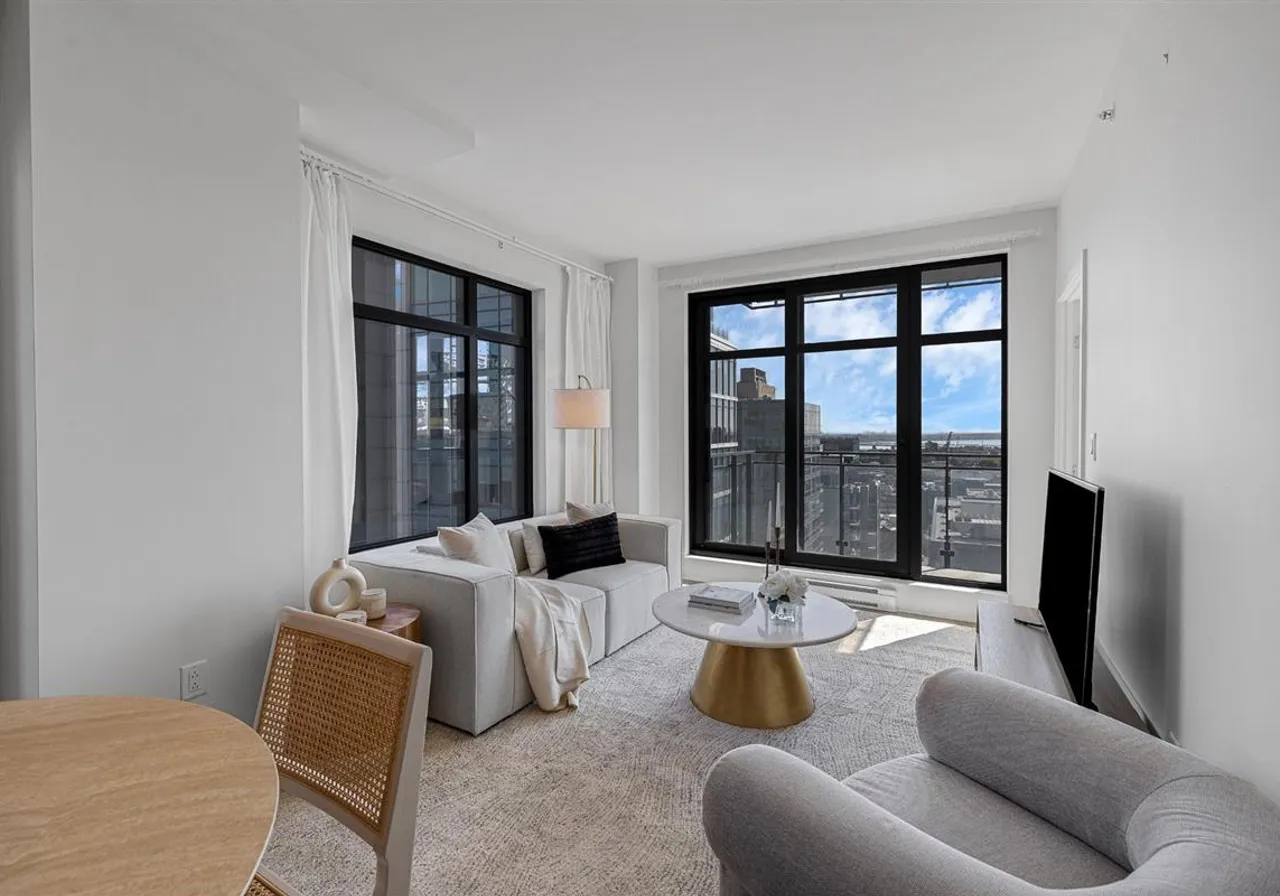 628 Rue St-Jacques, App. 2206 — photo 1
