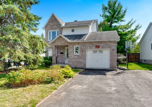 Two or more stories for sale - 128 Rue de Rougemont, Gatineau, J8R2K4